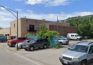 3300-3306 N Knox Ave, Chicago, IL à louer Photo de l’immeuble– Image 1 sur 4
