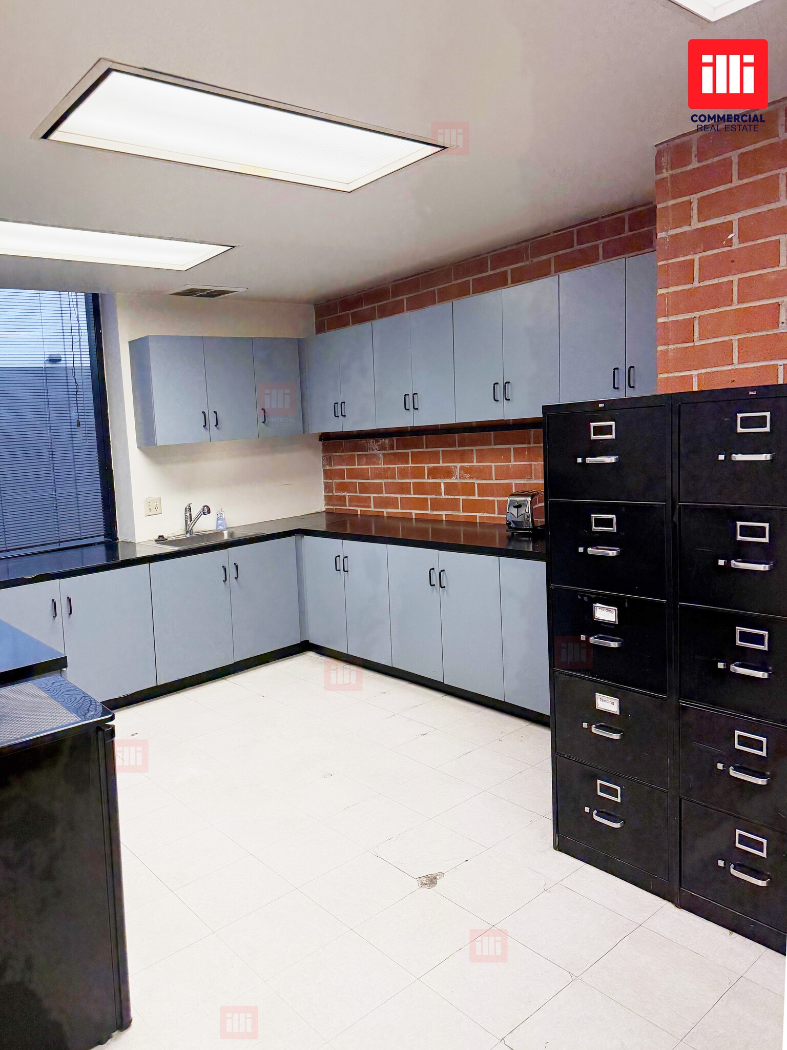 12345 Ventura Blvd, Studio City, CA à louer Photo intérieure– Image 1 sur 10