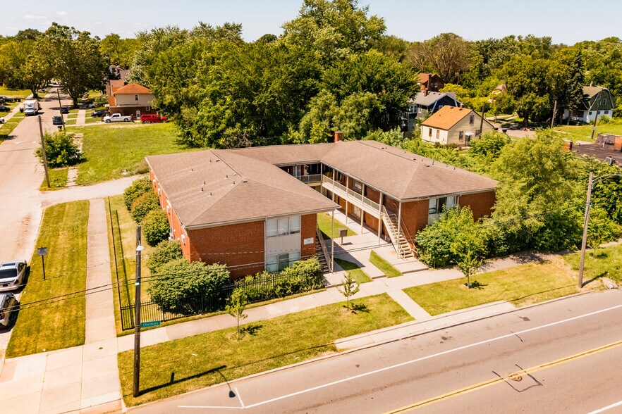 9455 Chalmers St, Detroit, MI à vendre - Photo de l’immeuble – Image 2 sur 3