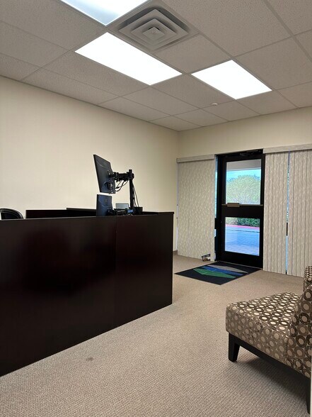 4601 Hollow Tree Dr, Arlington, TX à louer - Hall d’entrée – Image 1 sur 23