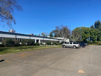 Plus de détails pour 400 Sackett Point Rd, North Haven, CT - Bureau, Industriel/Logistique à louer