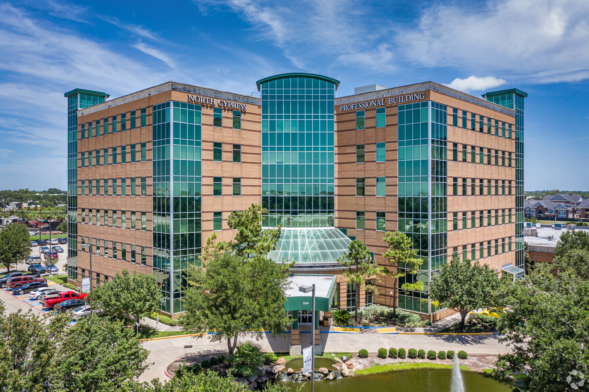 21212 Northwest Fwy, Cypress, TX à louer Photo principale– Image 1 sur 20