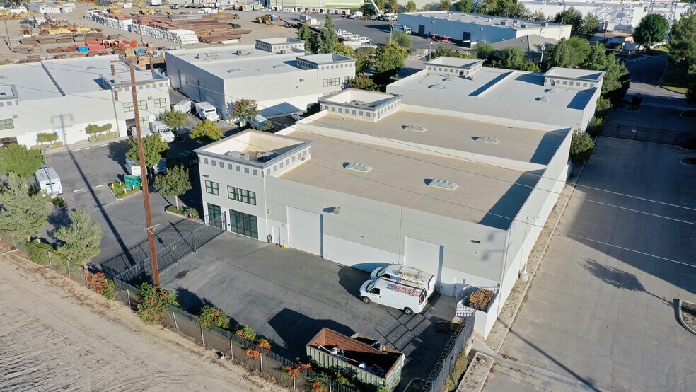 475 Rivera St, Riverside, CA à vendre - Photo de l’immeuble – Image 3 sur 4