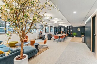 Plus de détails pour 140 Rue Victor Hugo, Levallois-Perret - Coworking à louer