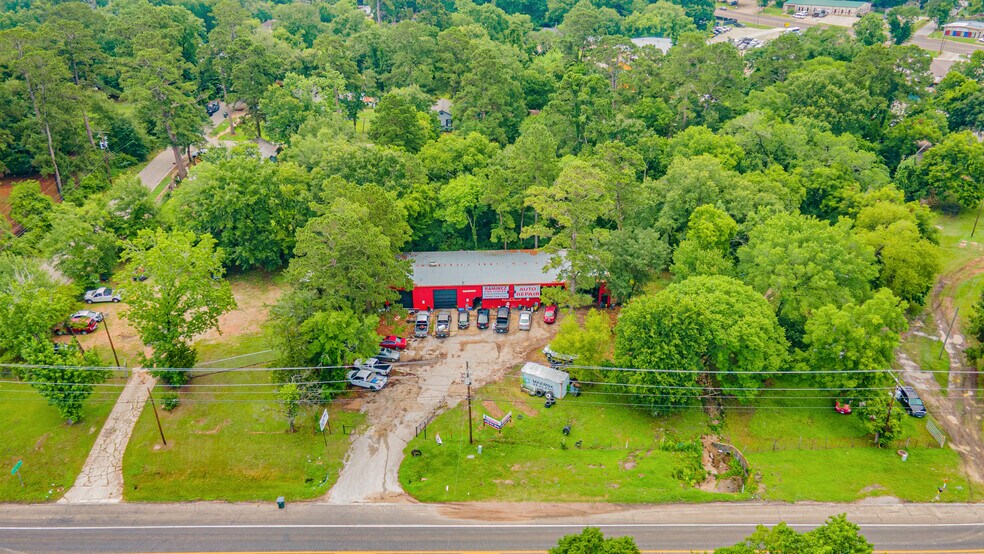 406 Sh 30 E, Huntsville, TX à vendre - Photo de l’immeuble – Image 2 sur 19