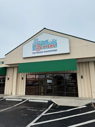 Plus de détails pour 297-311 Airport Pulling Rd N, Naples, FL - Bureau/Local commercial à louer