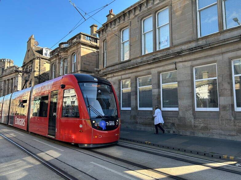 93 Constitution St, Edinburgh à louer - Photo de l’immeuble – Image 2 sur 6