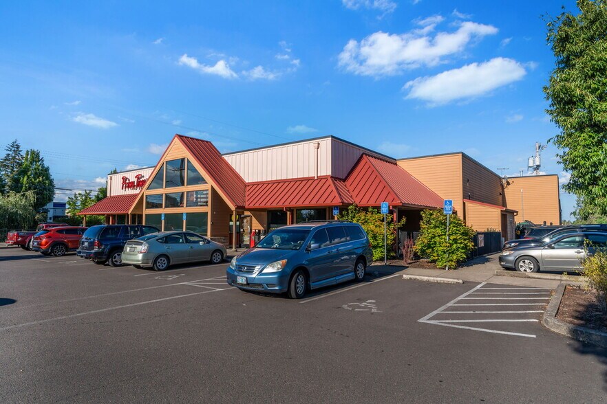 4450 Pacific Ave, Forest Grove, OR à vendre - Photo de l’immeuble – Image 3 sur 4