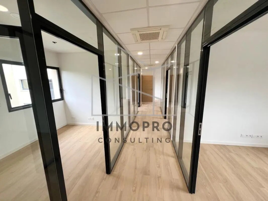 Bureau dans Bois-Guillaume à louer Photo intérieure– Image 1 sur 7