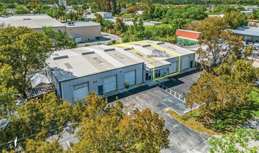 6245 Janes Ln, Naples, FL à louer Photo de l’immeuble– Image 2 sur 8