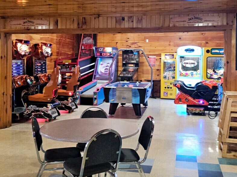 181 Waterville Rd, Belfast, ME à vendre - Photo intérieure – Image 2 sur 22