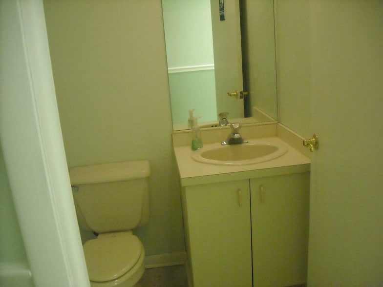 3900 Broadway, Fort Myers, FL à vendre - Photo intérieure – Image 2 sur 9