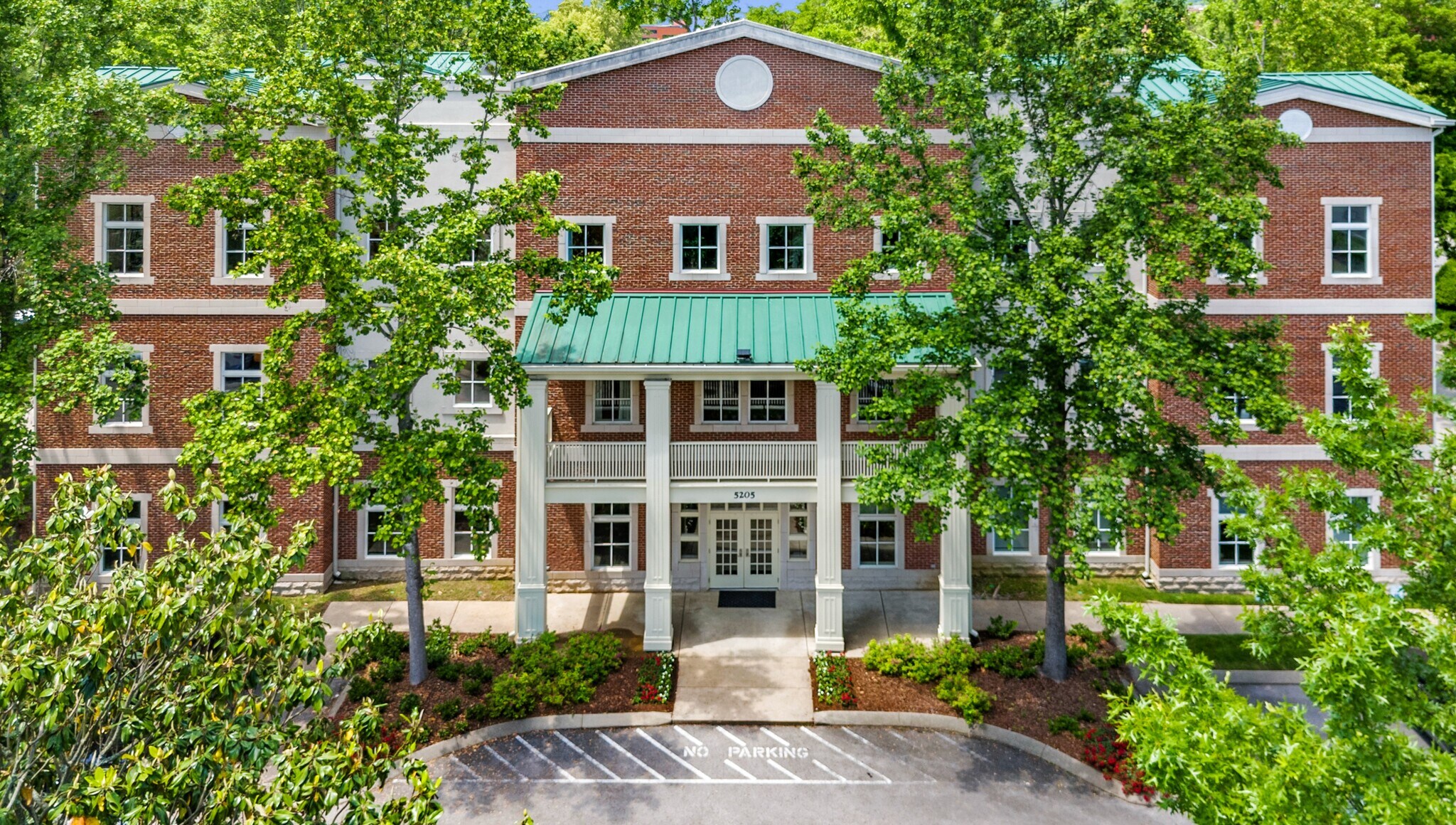 5205 Maryland Way, Brentwood, TN à vendre Photo de l’immeuble– Image 1 sur 6