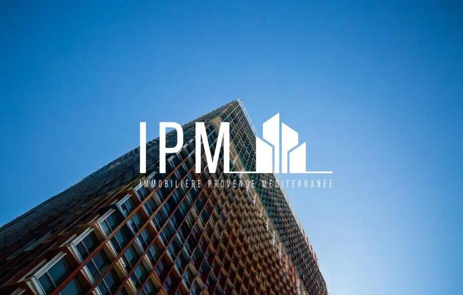 Local commercial dans Miramas à vendre - Photo de l’immeuble – Image 2 sur 4