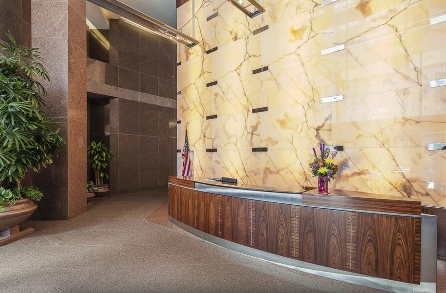1225 Eye St NW, Washington, DC à louer - Hall d’entrée – Image 2 sur 6