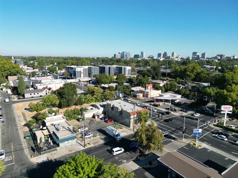 2020 Broadway, Sacramento, CA à vendre - Photo de l’immeuble – Image 3 sur 5