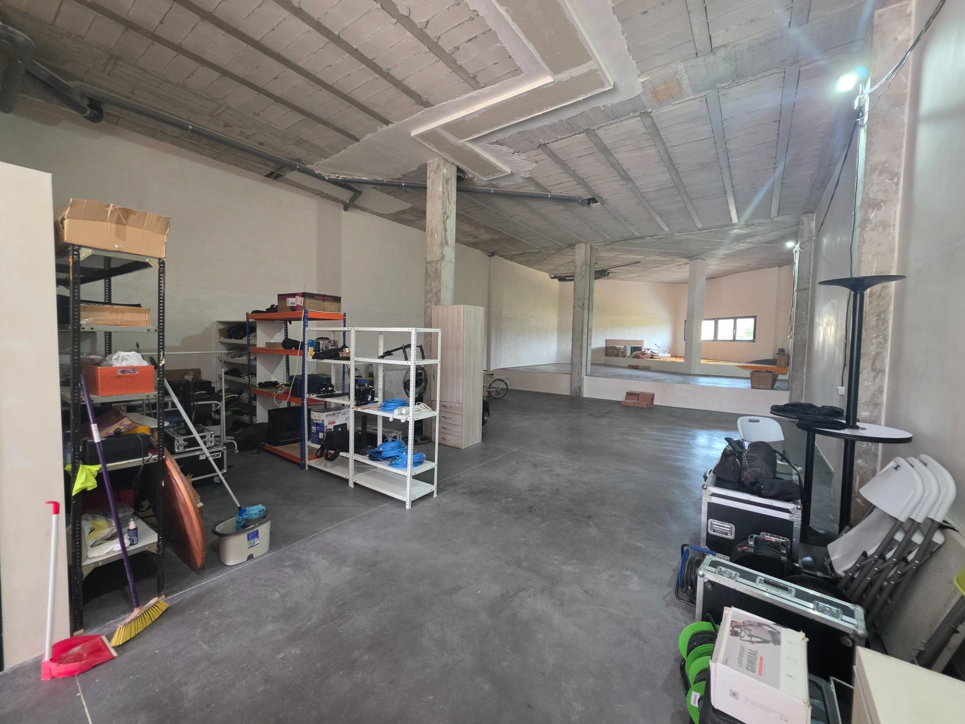 Local commercial dans Ontinyent, Valencia à vendre Photo intérieure– Image 1 sur 12