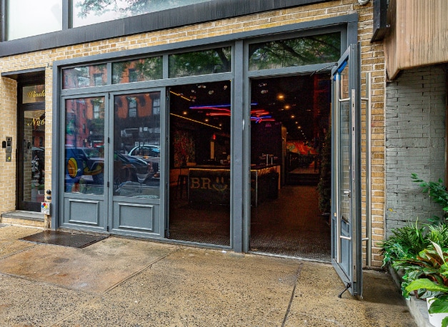 64 Second Ave, New York, NY à louer Photo de l’immeuble– Image 1 sur 4