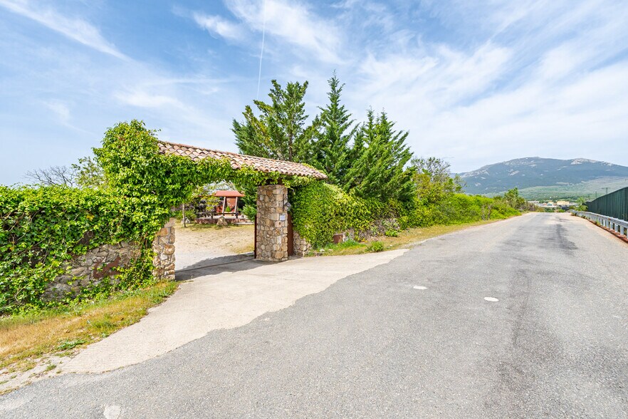 Terrain dans Miraflores de la Sierra, Madrid à vendre - Photo de l’immeuble – Image 1 sur 10