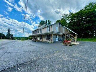 Plus de détails pour 7 N School St, Mayfield, NY - Logement à vendre