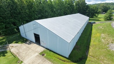 194 Grace St, Culloden, WV à louer Photo de l’immeuble– Image 1 sur 19