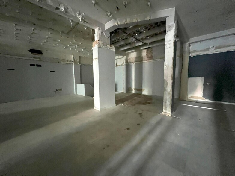 Local commercial dans Córdoba, Córdoba à louer - Photo de l’immeuble – Image 2 sur 16