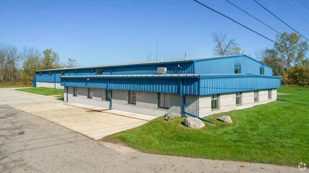5943 Michigan Rd, Dimondale, MI à vendre - Photo principale – Image 1 sur 9