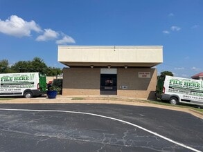 5330 Wedgmont Circle, Fort Worth, TX à louer Photo de l’immeuble– Image 2 sur 4