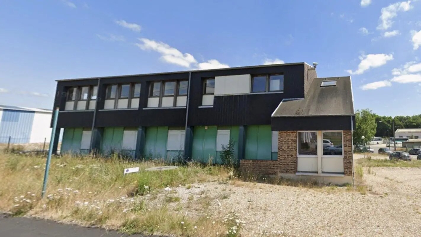 Local d'activités dans  à vendre Photo de l’immeuble– Image 1 sur 6