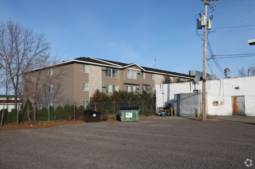503 15th Ave SE, Saint Cloud, MN à vendre - Photo de l’immeuble – Image 2 sur 2