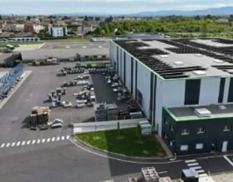 Local d'activités dans Belleville à vendre - Photo de l’immeuble – Image 3 sur 10