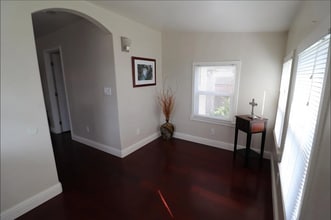 1125 E 5th St, Benicia, CA à louer Photo intérieure– Image 2 sur 14