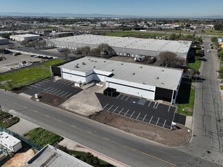 Plus de détails pour 2401-2403 Stagecoach Rd, Stockton, CA - Industriel/Logistique à louer