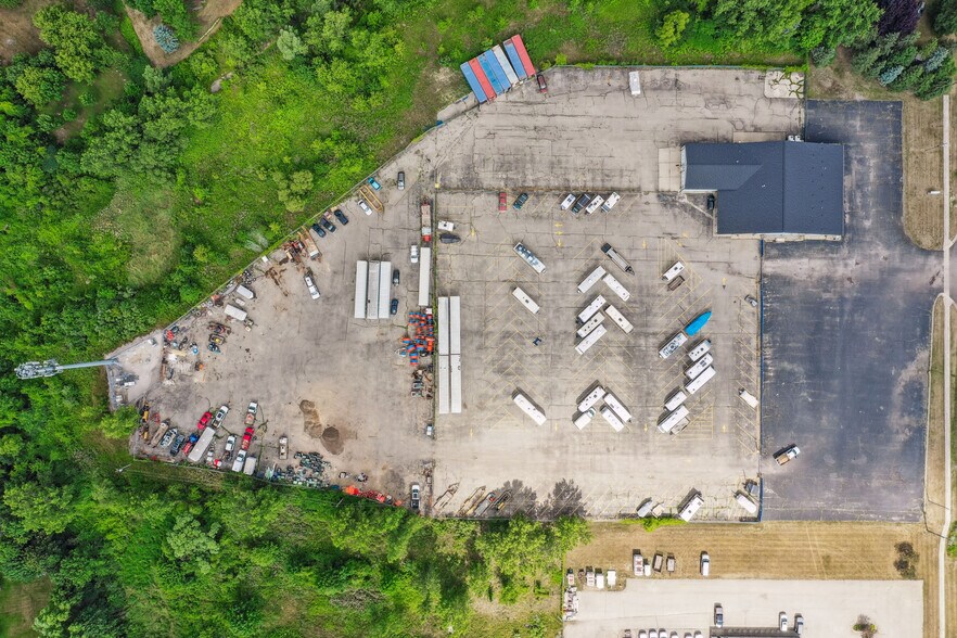 4500 Remembrance Rd, Grand Rapids, MI à louer - Photo de l’immeuble – Image 3 sur 5