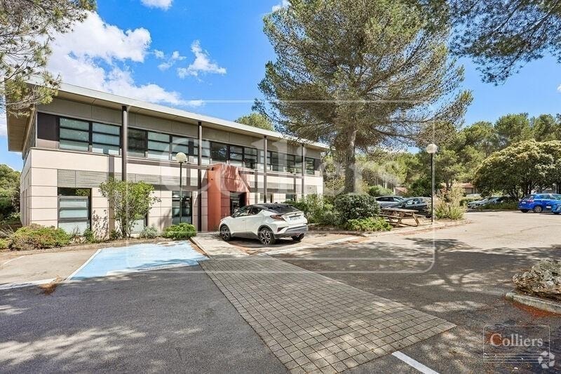 11 Avenue Jean-René Guillibert Gautier De La Lauzière, Aix-en-Provence à louer - Photo de l’immeuble – Image 2 sur 3