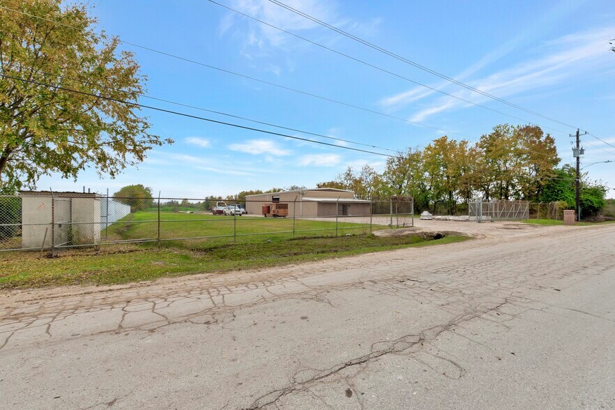 5720 Allison Rd, Houston, TX à vendre - Photo de l’immeuble – Image 1 sur 28
