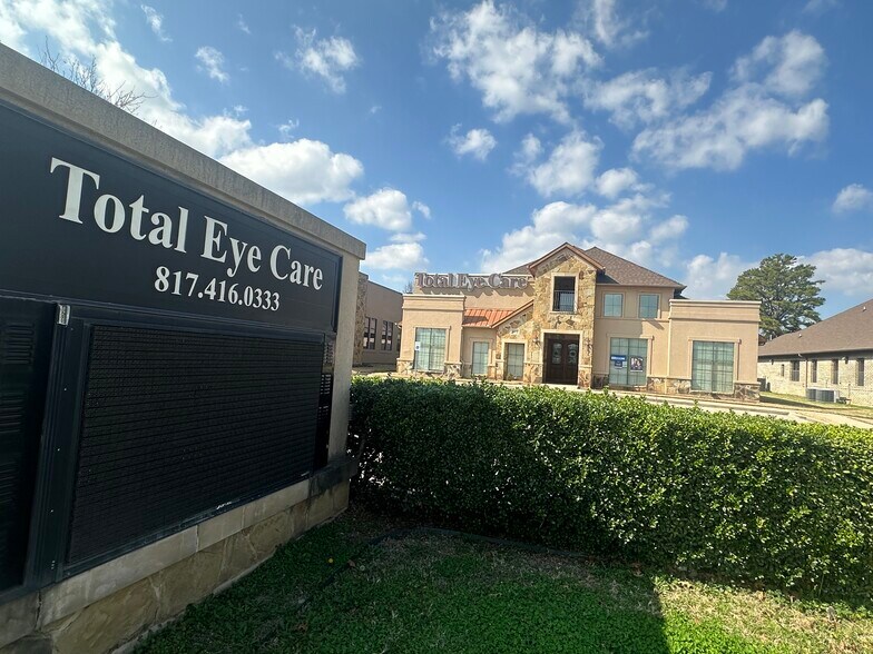 6114 Colleyville Blvd, Colleyville, TX à vendre - Photo de l’immeuble – Image 3 sur 20