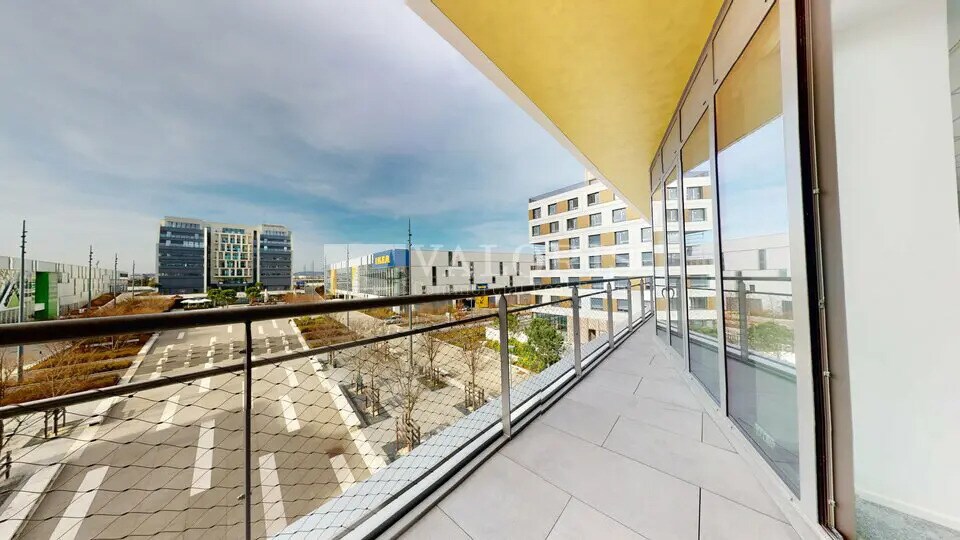 Bureau dans Vénissieux à louer - Photo de l’immeuble – Image 1 sur 11