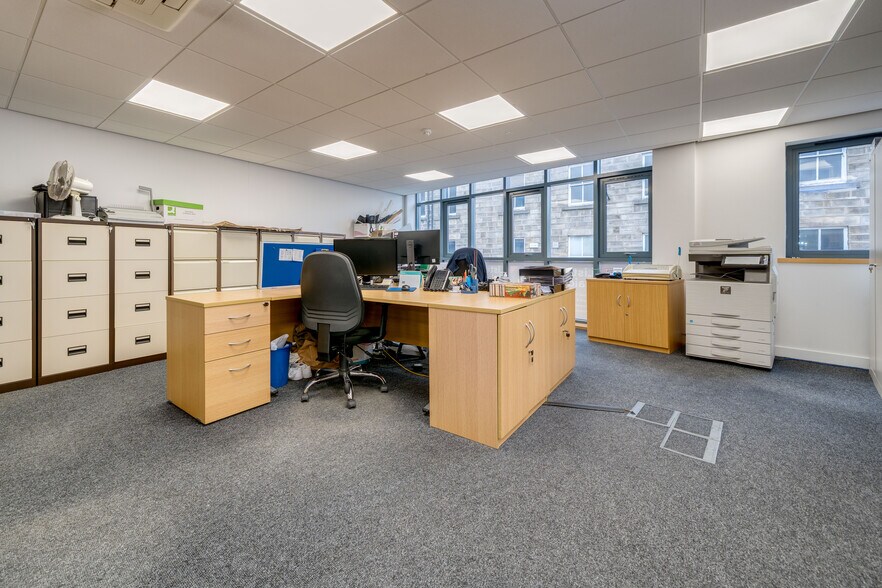 17 Albert St, Harrogate à vendre - Photo de l’immeuble – Image 3 sur 14