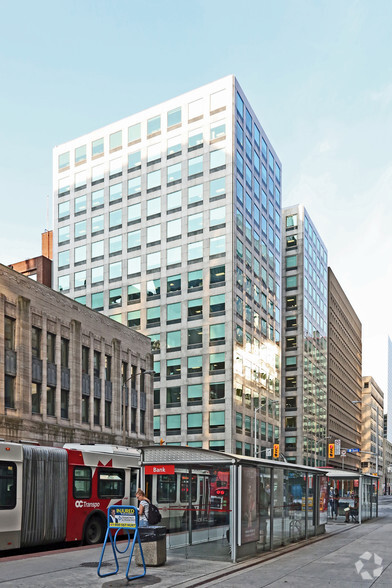 250 Albert St, Ottawa, ON à louer - Photo de l’immeuble – Image 1 sur 10