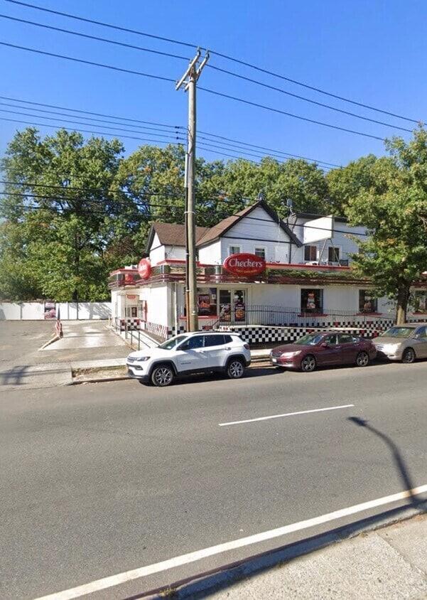 133-18 Guy R Brewer Blvd, Jamaica, NY à louer Photo intérieure– Image 1 sur 10