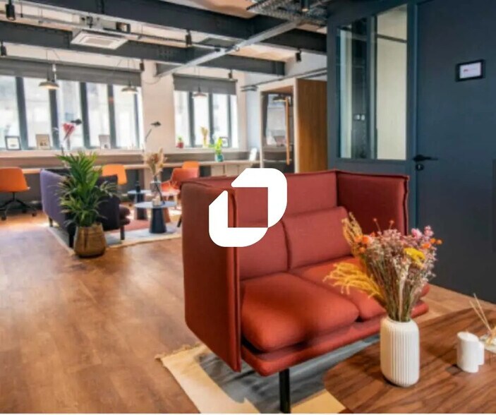 Bureau dans Saint-Ouen-sur-Seine à louer - Photo de l’immeuble – Image 1 sur 7