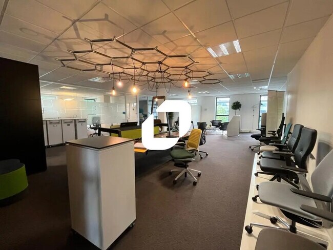 Plus de détails pour 11-13 Rue John Hadley, Villeneuve-d'Ascq - Bureau à louer