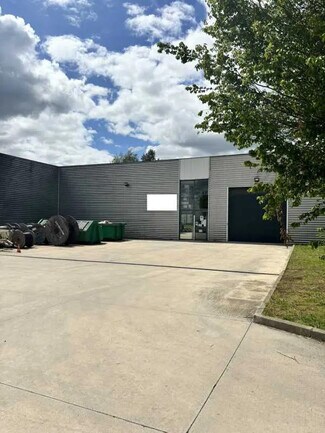 Plus de détails pour Bureau, Local d'activités à louer