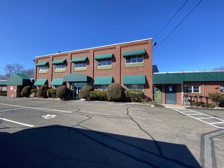 Plus de détails pour 123 Whiting St, Plainville, CT - Différents types d’espaces à louer
