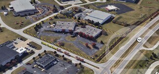 Plus de détails pour 28399 Cedar Park Blvd, Perrysburg, OH - Local d’activités à vendre
