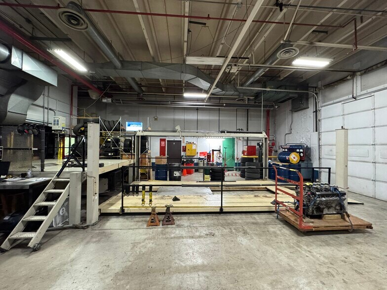 777 Kuehn Ct, Neenah, WI à vendre - Photo intérieure – Image 3 sur 8