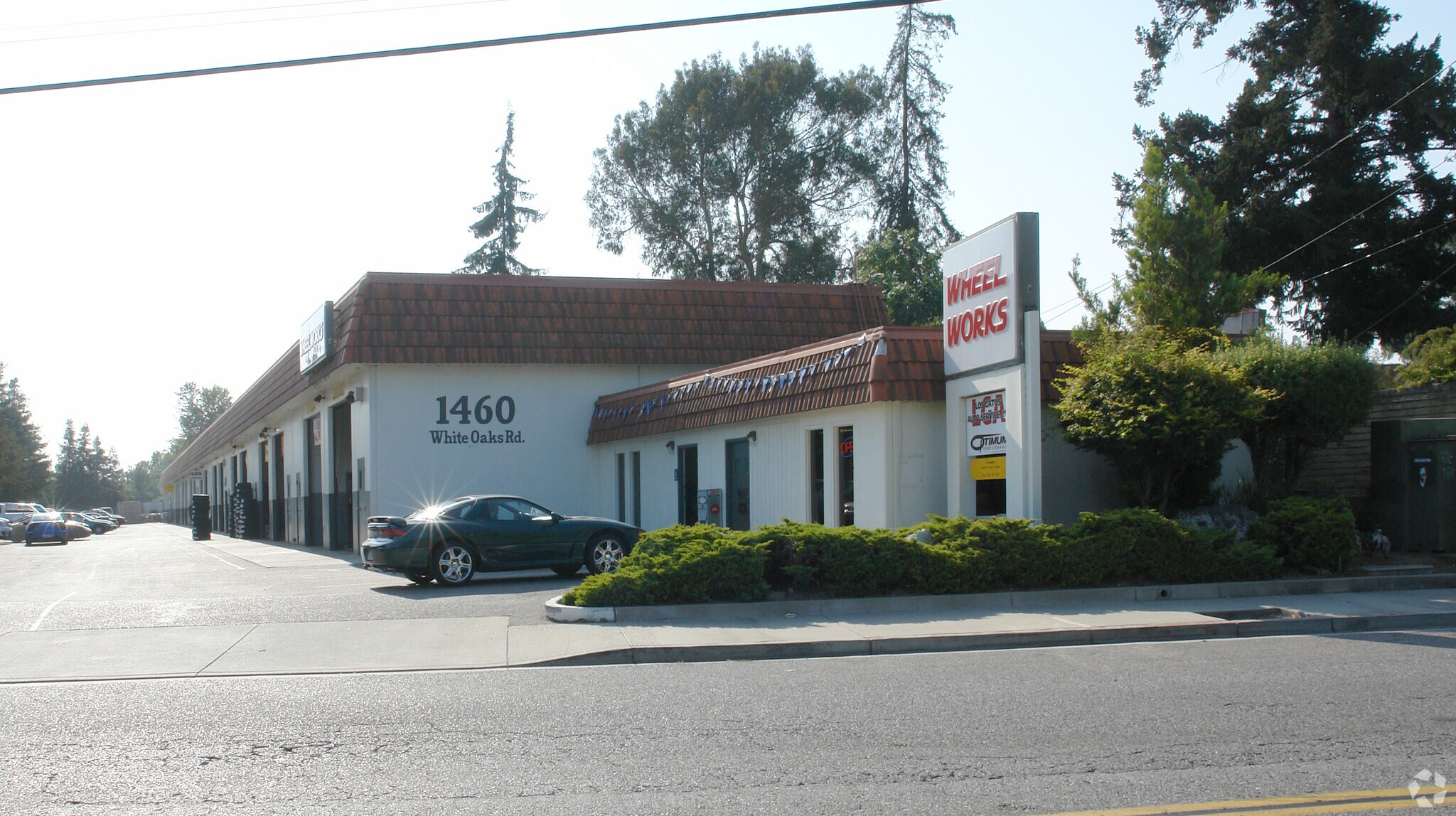1460 White Oaks Rd, Campbell, CA à louer Photo de l’immeuble– Image 1 sur 5
