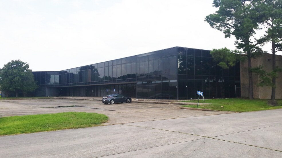 18120 Ammi Trl, Houston, TX à louer - Photo de l’immeuble – Image 1 sur 12