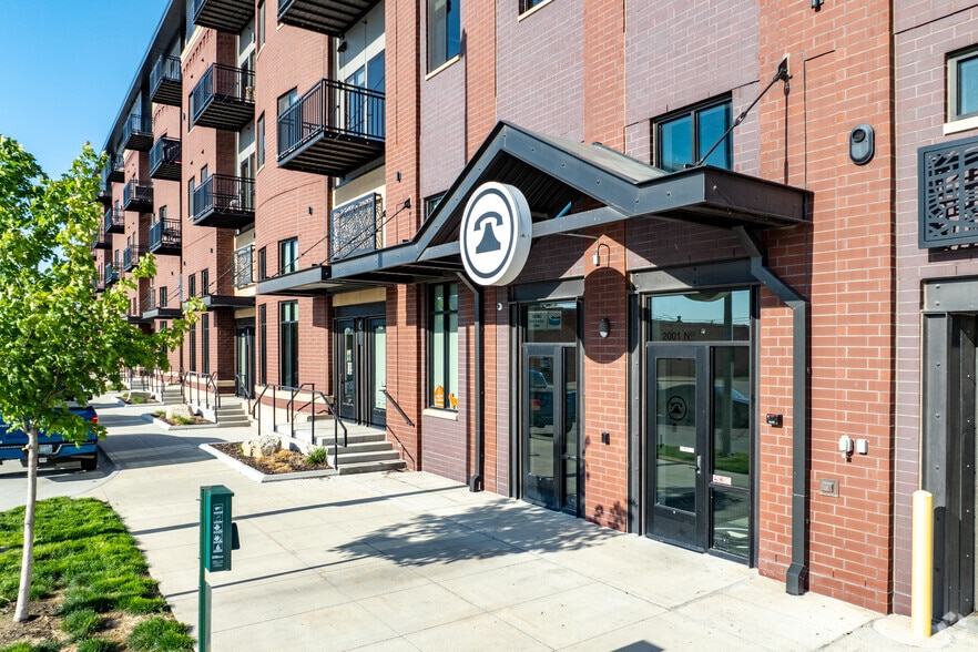 200 S 21st St, Lincoln, NE à louer - Photo de l’immeuble – Image 3 sur 6